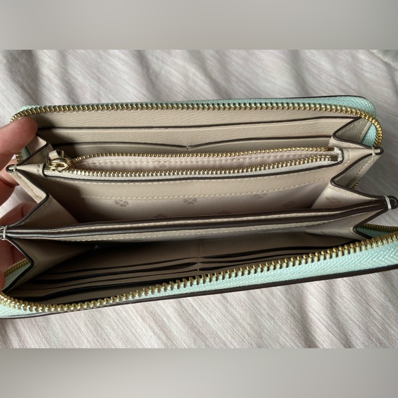 Kate Spade Wallet - Picture 2 of 5
